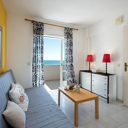 Glyfada House On The Beach *